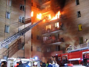 Responsabilità del conduttore e del proprietario in casi di incendio in appartamento