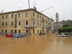 Bombe d'acqua, alluvioni e danni in condominio