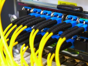 Fibra ottica: la dichiarazione di conformità dell’impianto è obbligatoria ai fini dell’agibilità