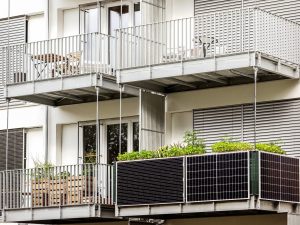Nella valutazione delle distanze legali occorre tenere conto anche dei balconi