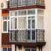Vetrate panoramiche amovibili: rientrano tra le attività di edilizia libera solo se installate su balconi aggettanti o logge incassate
